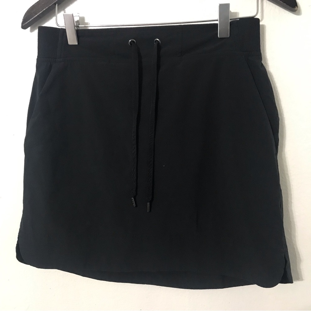 ATHLETA Skirt black size 4